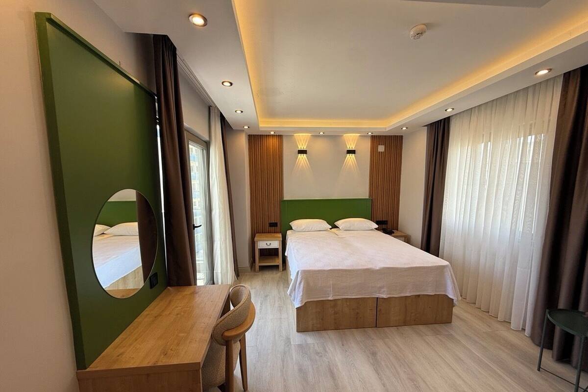 Phòng đôi hoặc 2 giường đơn Deluxe, ban công