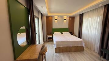 Deluxe kamer, 1 twee- of 2 eenpersoonsbedden, balkon