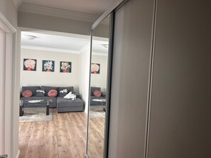 Apartamento, vista para a cidade | Parte interna