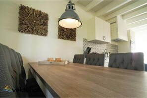 Dining - Spacious 3-bedroom vacation home – Just 600 m from the beach (Domburg)