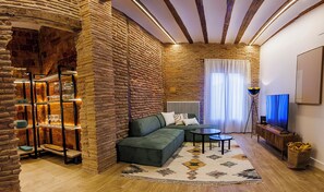 Living area - Vrbo Property (Logroño)