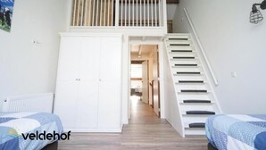Unclassified image, 3 of 56, button - Family-Friendly Vacation Home in Domburg with a Garden & Terrace (Domburg)