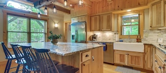 Woodsy + Secluded! Intervale Haven w/ Deck & Patio