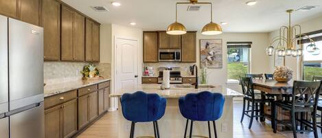 House (4 Bedrooms) | Interior