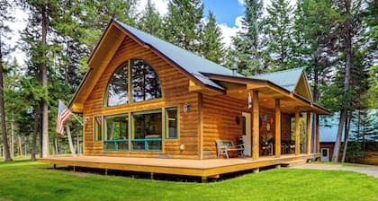 Hike & Expore! Montana Cabin Hideaway