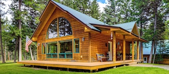 Hike & Expore! Montana Cabin Hideaway