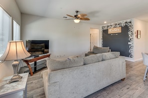 Interior - Private Pool & Yard! Family Getaway in Stockton (Stockton)