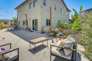 Interior - Private Pool & Yard! Family Getaway in Stockton (Stockton)