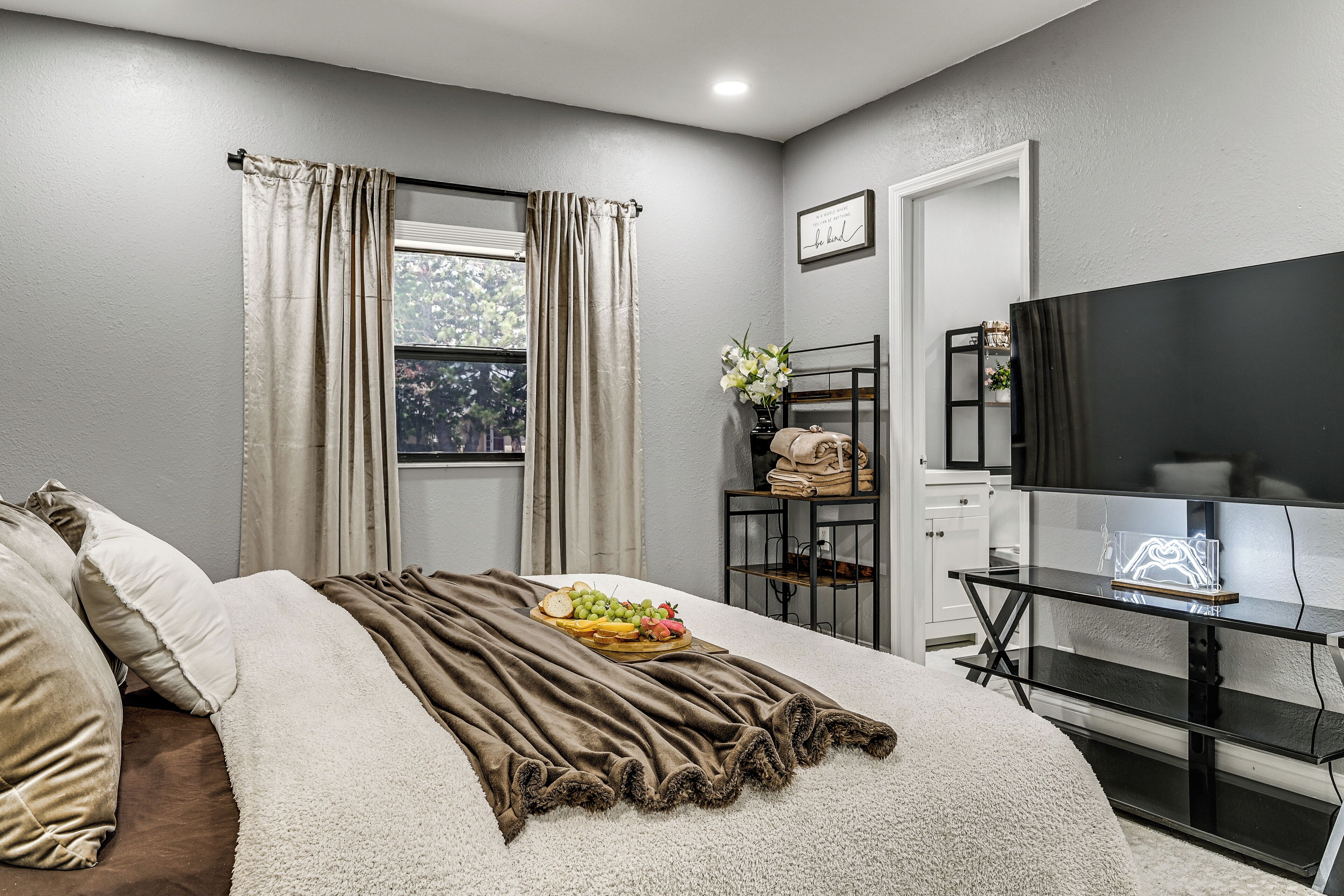 Apartment (1 Bedroom) | Interior