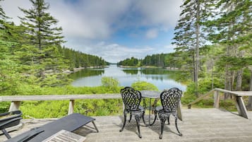 Cottage (2 Bedrooms) | Front of property