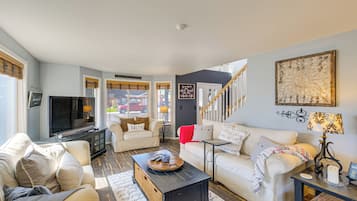 House (5 Bedrooms) | Interior