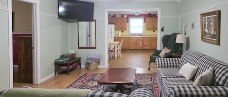 Apartment (4 Bedrooms) | Front of property