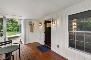 Front Door/Entry - Highlands Hideaway | Close to Town, Pet Friendly, Custom Firepit (Highlands)
