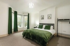 Iron/ironing board, WiFi, bed sheets - Lincoln Central, Free Parking, Easy Access to Town Centre and bypass (Lincoln)