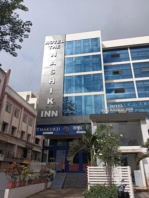 Exterior detail - Nashik Inn (Nashik)