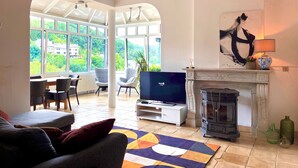 Living area - Charming villa with panoramic views. (La Roche-en-Ardenne)