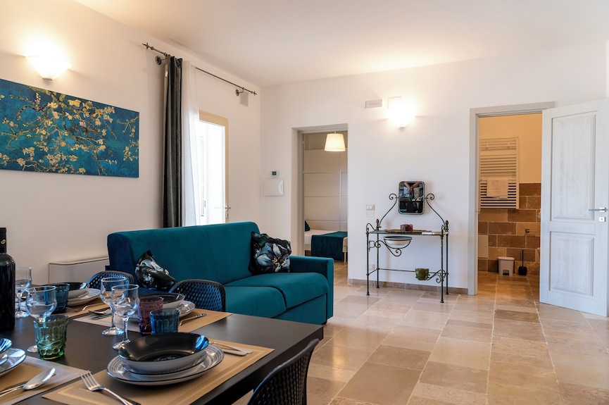 Panoramic Villa With A Private Pool And A 14-person Hot Tub In Ostuni, Monte Mirto - Ostuni