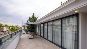 Suite, City View | Terrace/patio - Avion Suite Hotel (Antalya)