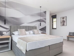 Villa | 4 Schlafzimmer, laptopgeeigneter Arbeitsplatz, Bügeleisen/Bügelbrett
