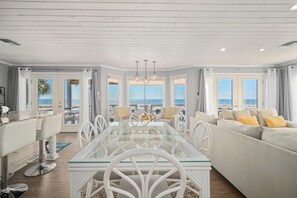 Dining - ☀️Stunning Gulf Views | Screened in Porch | Pet Friendly | Pelican Way☀️ (Indian Pass)