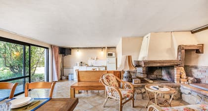 Chez Daniel et Zdenka – Armelle Room