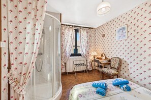 1 habitación, wifi y ropa de cama 