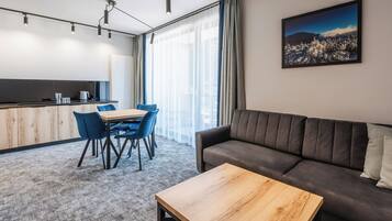 Family Apartment, Sauna | Living area