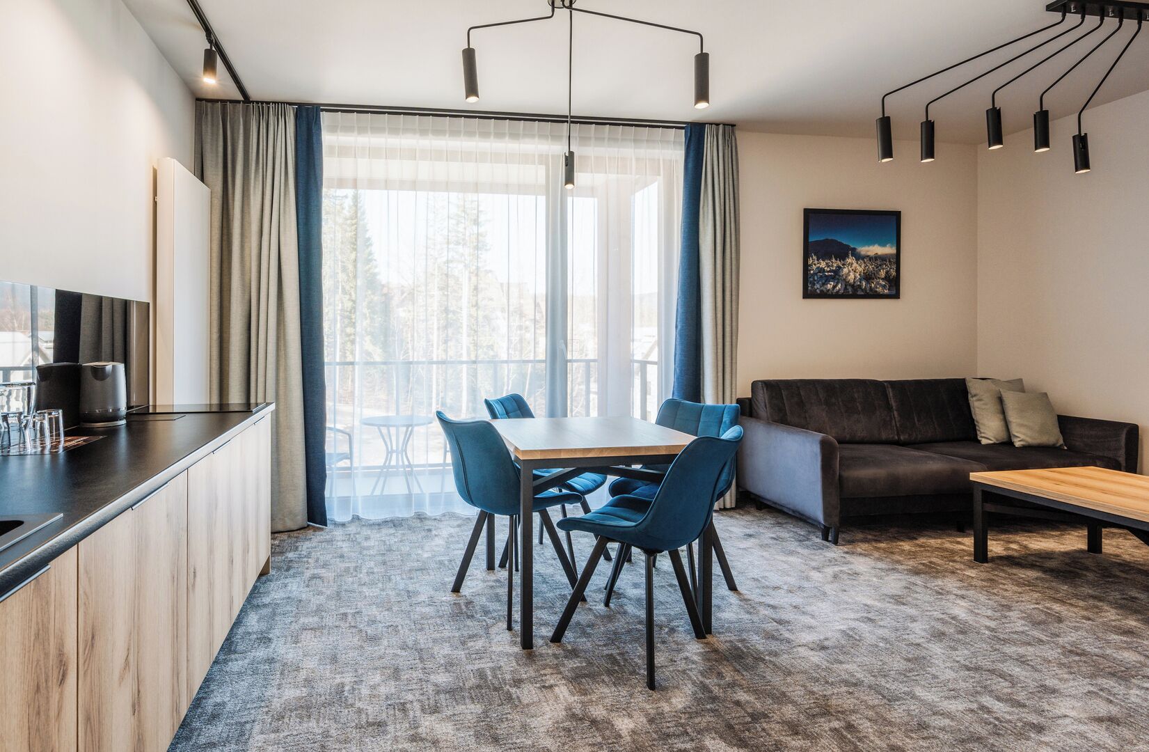Apartamento familiar | Cocina privada | Frigorífico, microondas, placa de cocina y lavavajillas