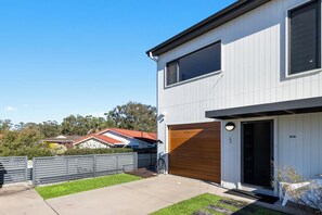 Unclassified image, 5 of 31, button - SWR Beach House – Spacious Dual-Living Retreat (South West Rocks)