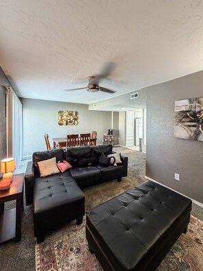 TV - Townhouse - Just 7 Minutes from the OU Campus! (Norman)