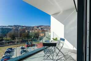Outdoor dining - {Suite 415} Gym, Business Room, Modern, Relax (Lugano)
