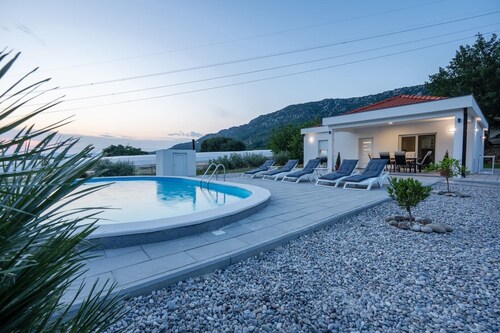 Villa Nature with pool