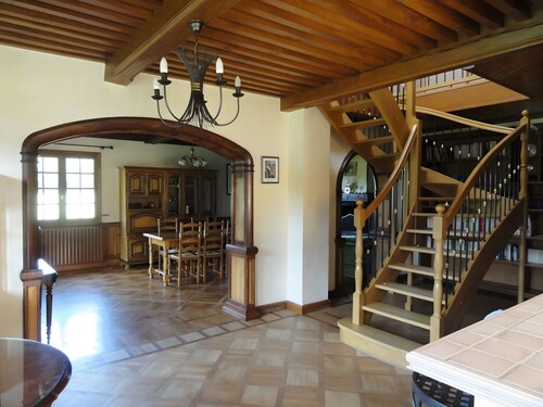 Holiday Home 'Gite Du Moulin De Veyriat' with Shared Garden, Balcony and Wi-Fi