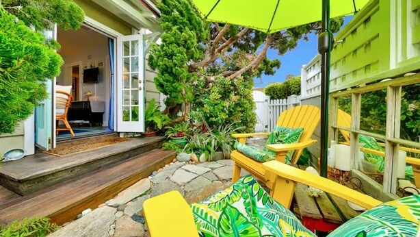 Terrace/patio - Beautiful Studio W/Garden Patio, Walk To Beach! (San Diego)