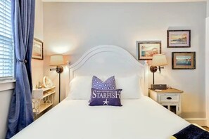 Room - Amazing Location! Ocean Views, Walk To Beach* (San Diego)