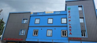 Hotel Golden Valley