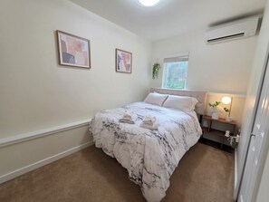 2 Schlafzimmer, Bügeleisen/Bügelbrett, WLAN, Bettwäsche