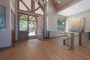 Interior - Ultra Luxury Mountain Retreat on 9 Acres - 4 Miles to Purg - Hot Tub/BBQ/AC (Durango)