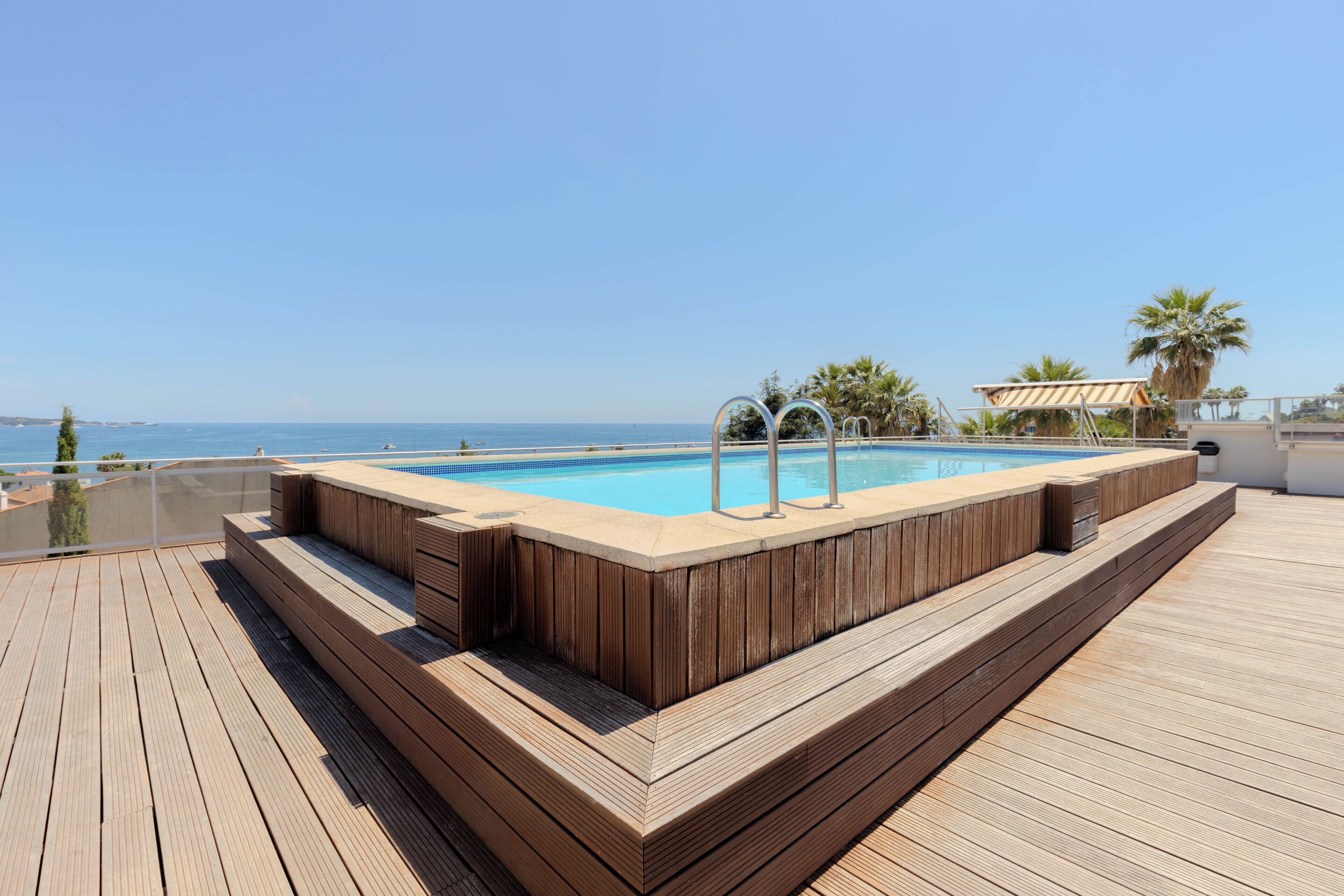 Piscine extérieure