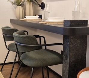 Eenvoudig appartement | Dineren