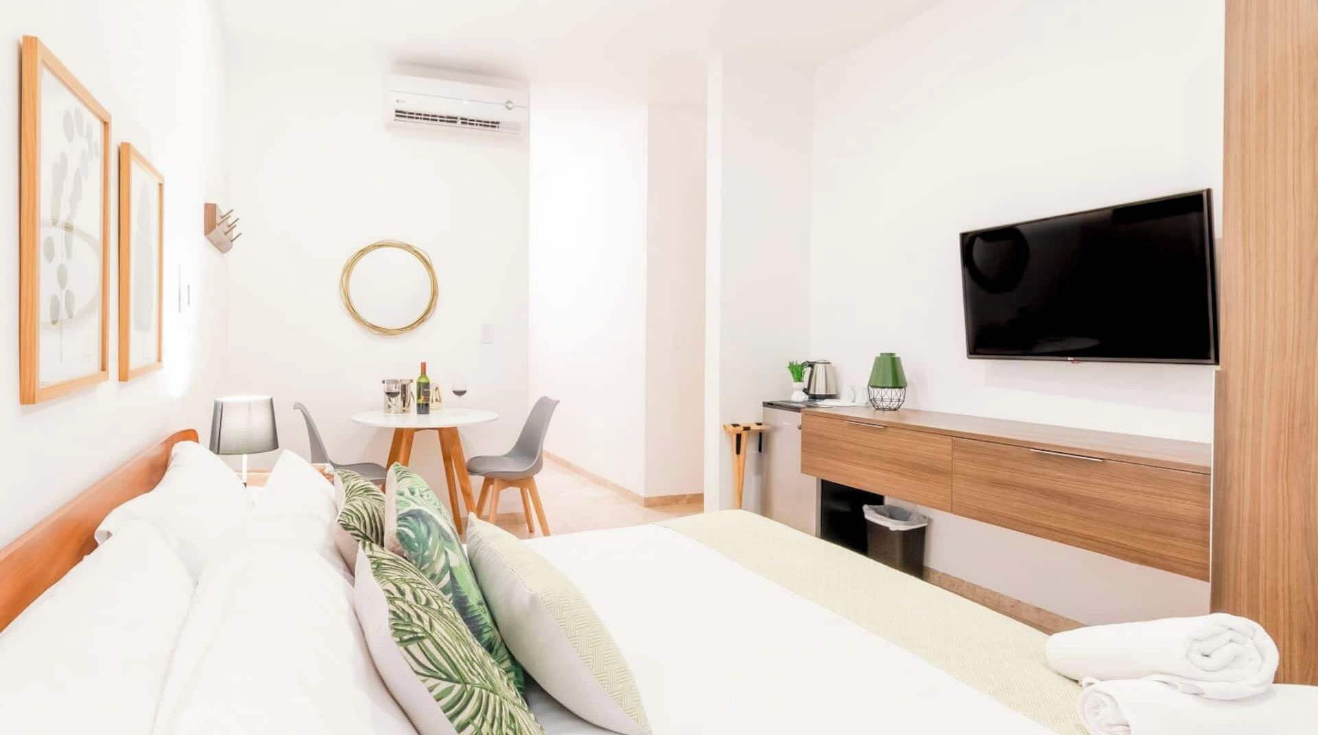 2 bedrooms, desk, iron/ironing board, WiFi (free)