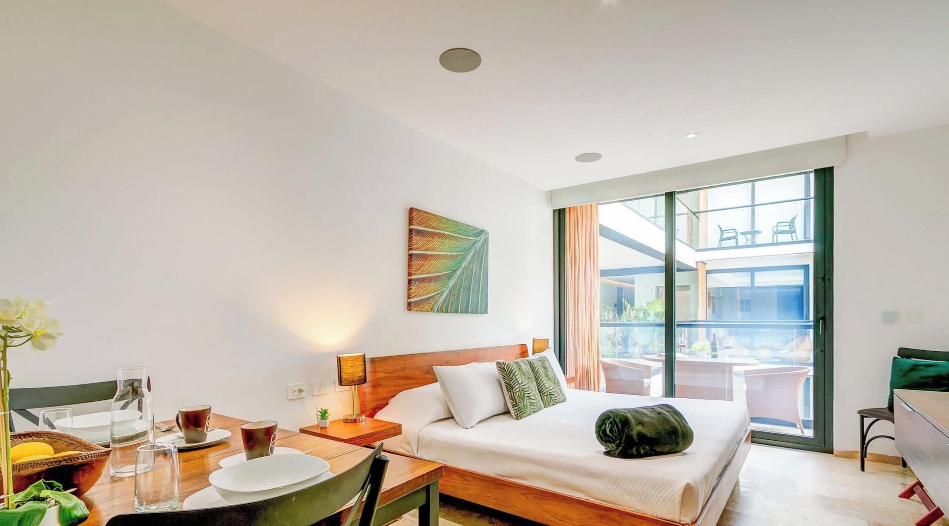 1 bedroom, in-room safe, desk, iron/ironing board