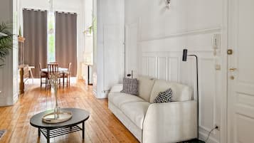 Apartment, 1 Bedroom | Living room