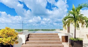 Pool - Beachside retreat w/ rooftop pool & BBQ (Playa del Carmen)