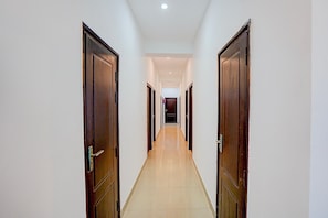 House | Interior - Classic With Balcony Gomti Nagar Station (Lucknow)