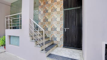 House | Reception