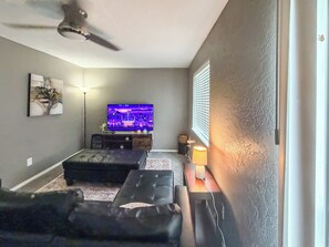 Living area - Town House (Norman)