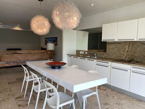 Dining - Terrace retreat w/ pool, gym & balcony (Playa del Carmen)