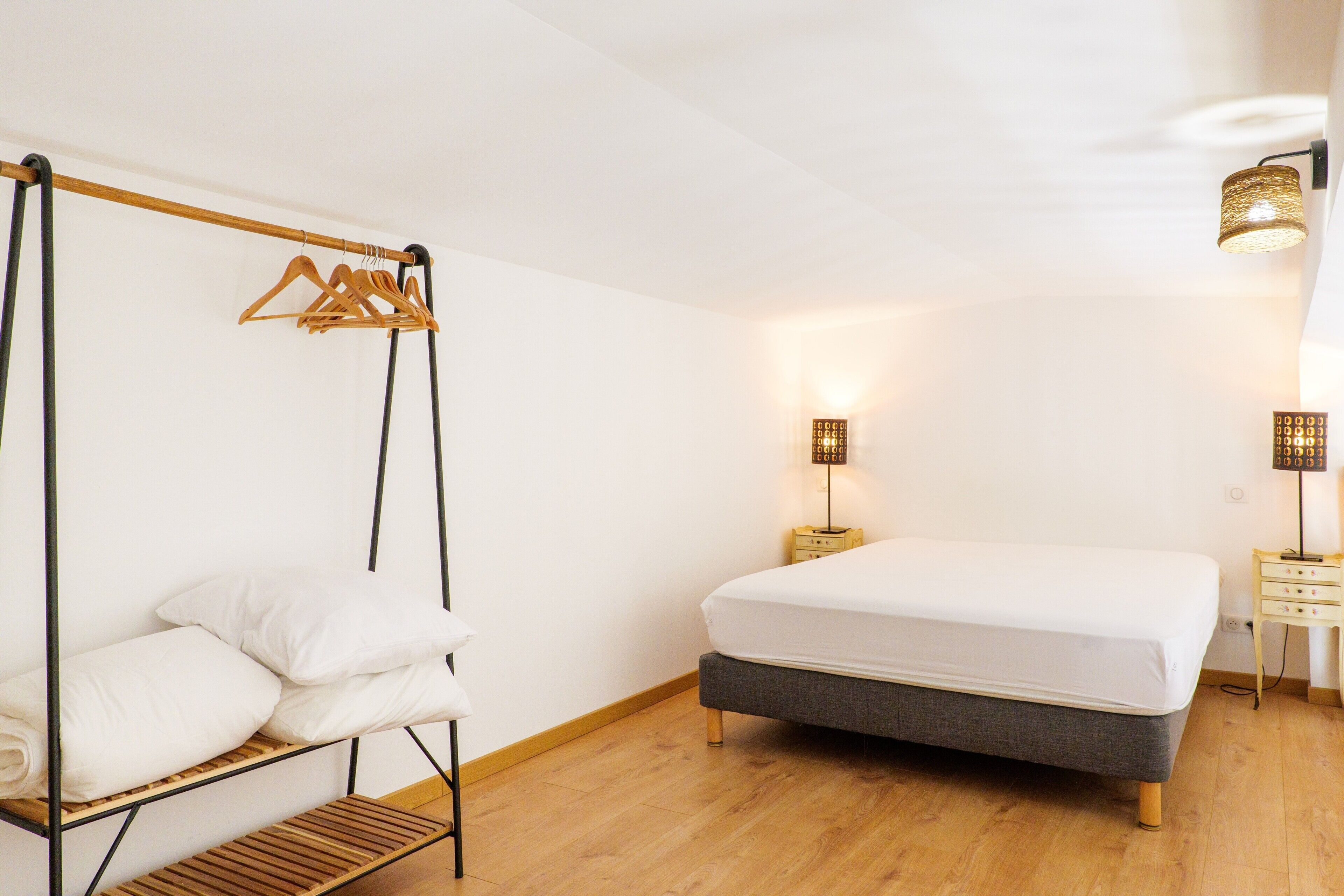 1 chambre, fer et planche à repasser, Wi-Fi