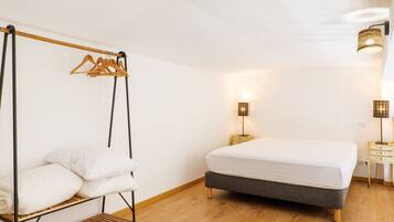 1 chambre, fer et planche à repasser, Wi-Fi